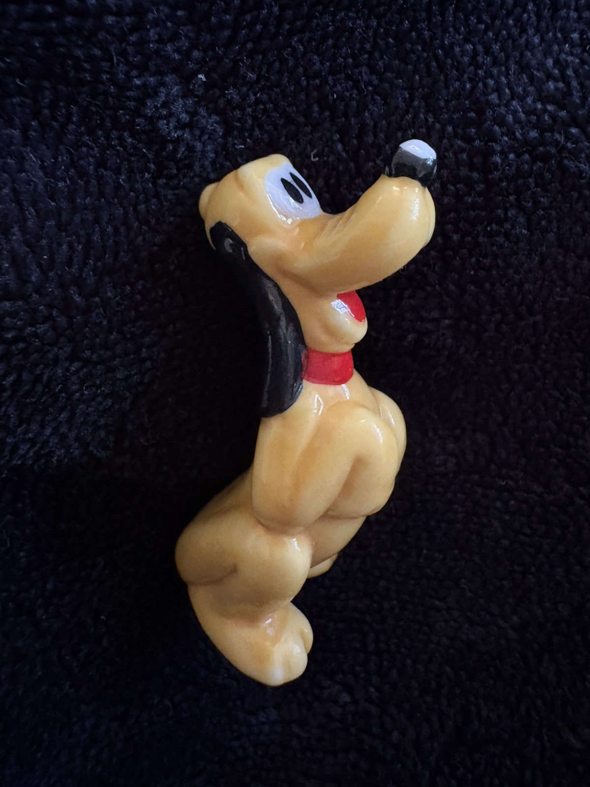 Vintage Disney Pluto Ceramic Miniature Figurine - Taiwan Stamp - Mint Condition