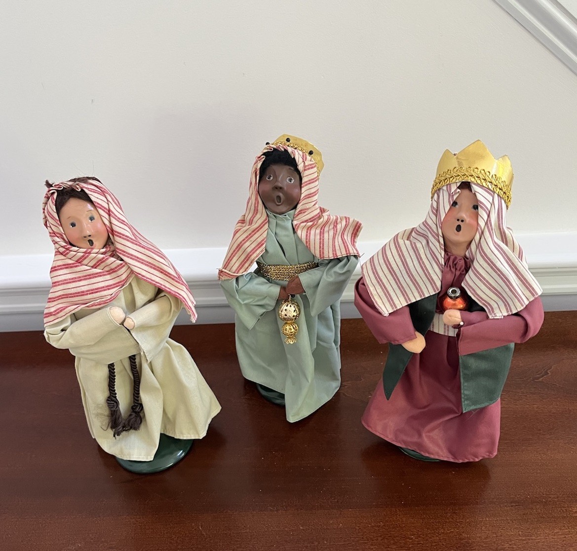 Vintage 1989 - 1990 Byers’ Choice Ltd The Carolers Nativity Set - 3 Wise Men