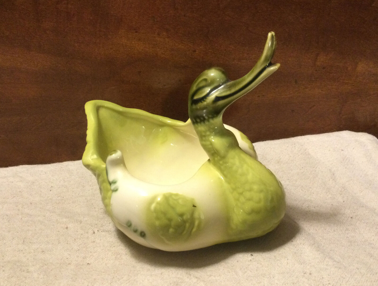 Vintage 1950\'s HULL POTTERY USA Green #80 Ceramic Swan/Duck Planter Candy Dish