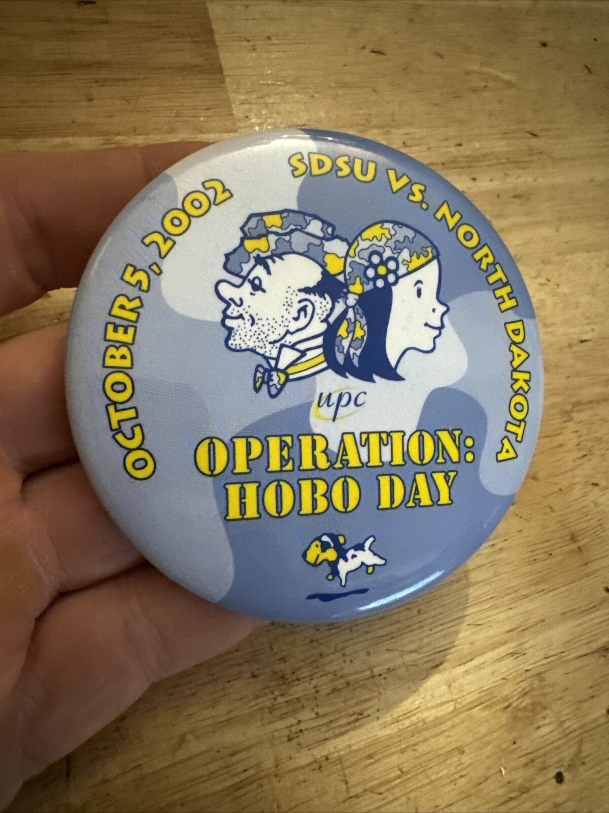 Hobo Day Pin SDSU Jackrabbits Button Vintage South Dakota State University 2002
