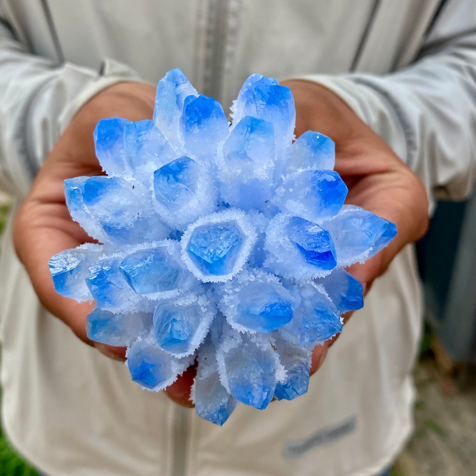 383G New Find blue Phantom Quartz Crystal Cluster Mineral Specimen Healing