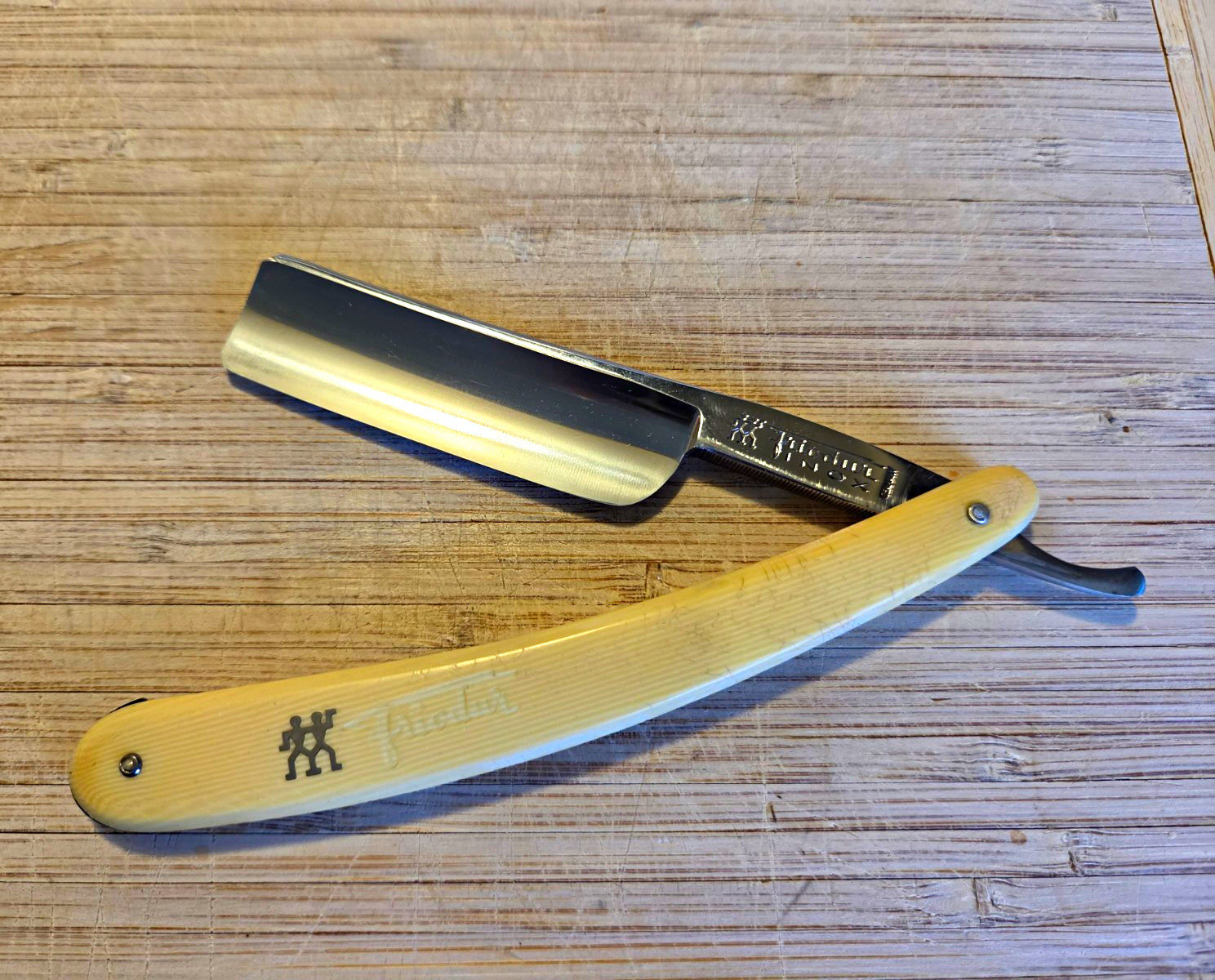 Vintage J.A. Henckels Friodur 17 Inox 7/8