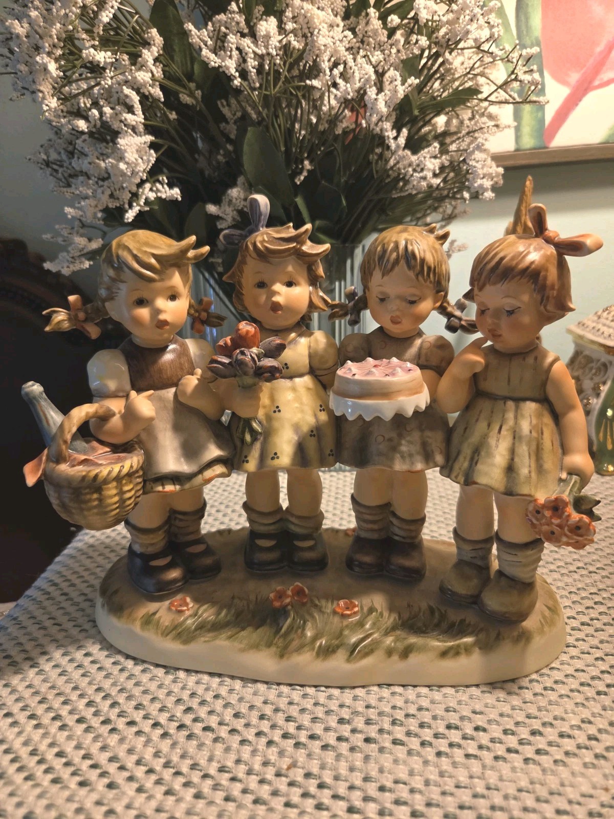 Goebel Hummel We Wish You The Best 1989 Century Collection Goebel Hummel We Wish You The Best 1989 Century Collection