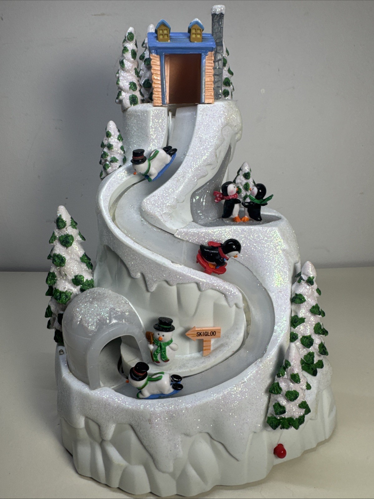 Avon Lighted Musical Winter Skigloo Penguins Snowman Bear \