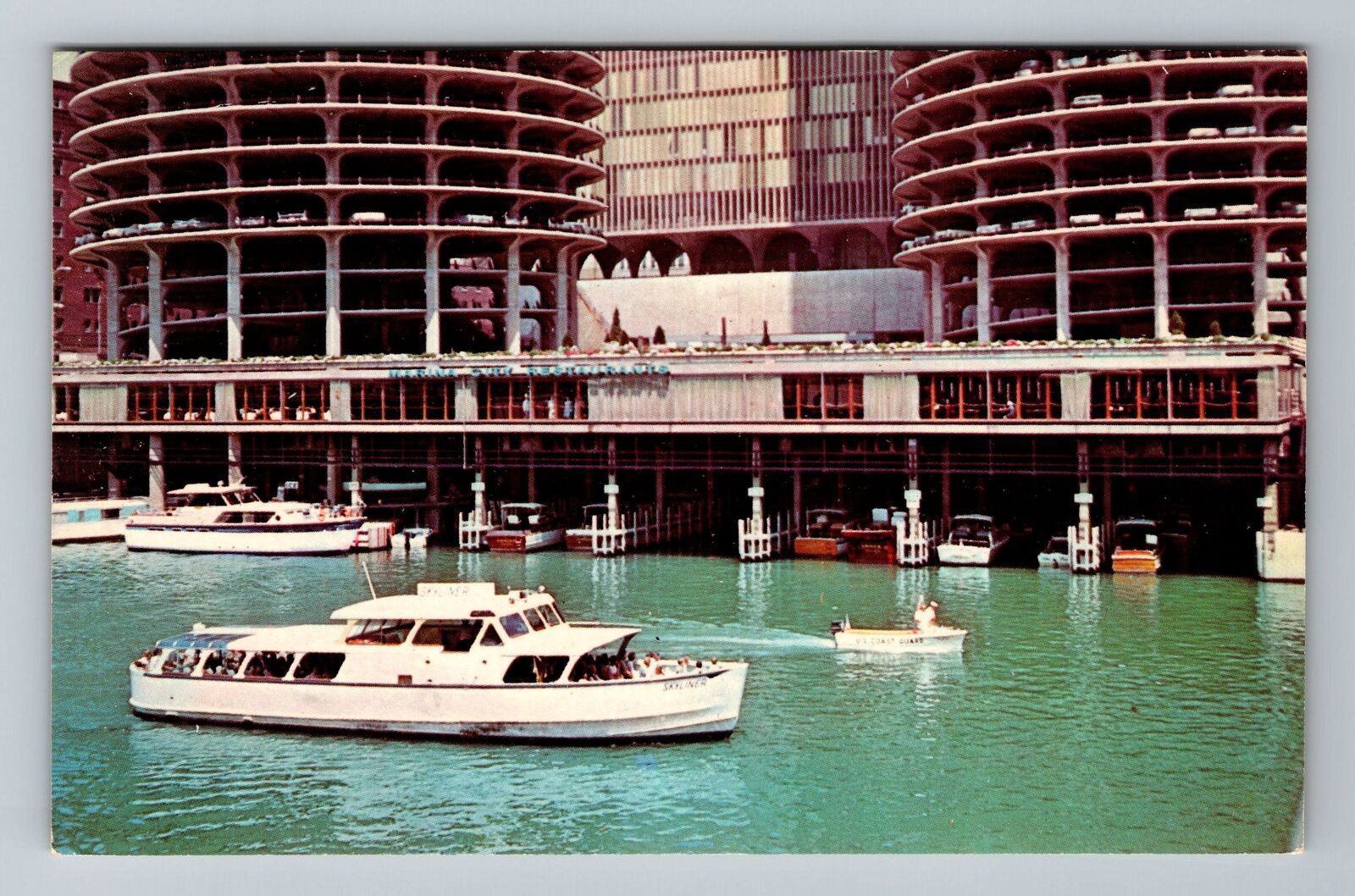 Chicago IL-Illinois, Easy Living On The Chicago River, Vintage Postcard