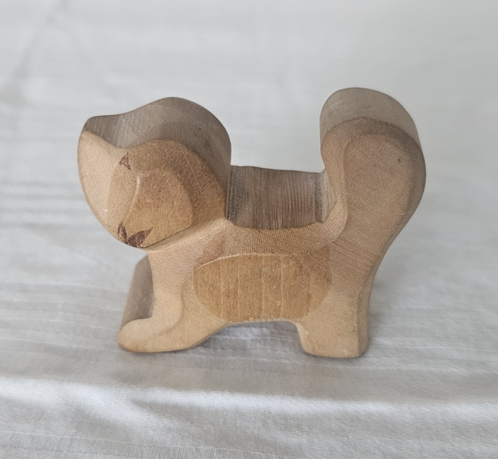 Retired Ostheimer Wooden St Bernard Wood Puppy Dog Head Up