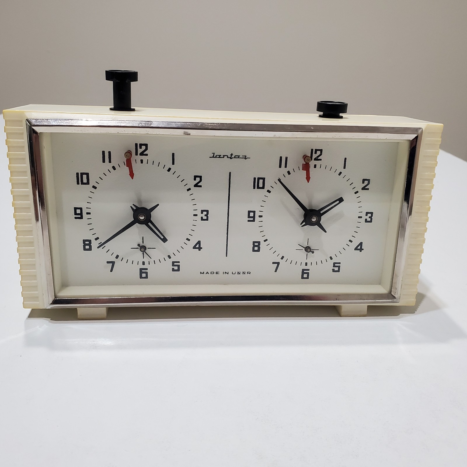 Chess Soviet Clock Vintage USSR Tournament Mechanical Timer Jantar Yantar 1980s Chess Soviet Clock Vintage USSR Tournament Mechanical Timer Jantar Yantar 1980s