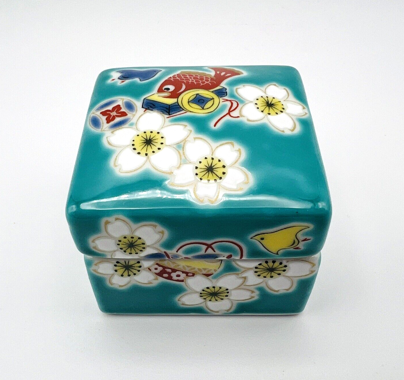 Kutani Yaki Ware Trinket Ring Ceramic Box Sakura Seikagama Kiln Made in Japan