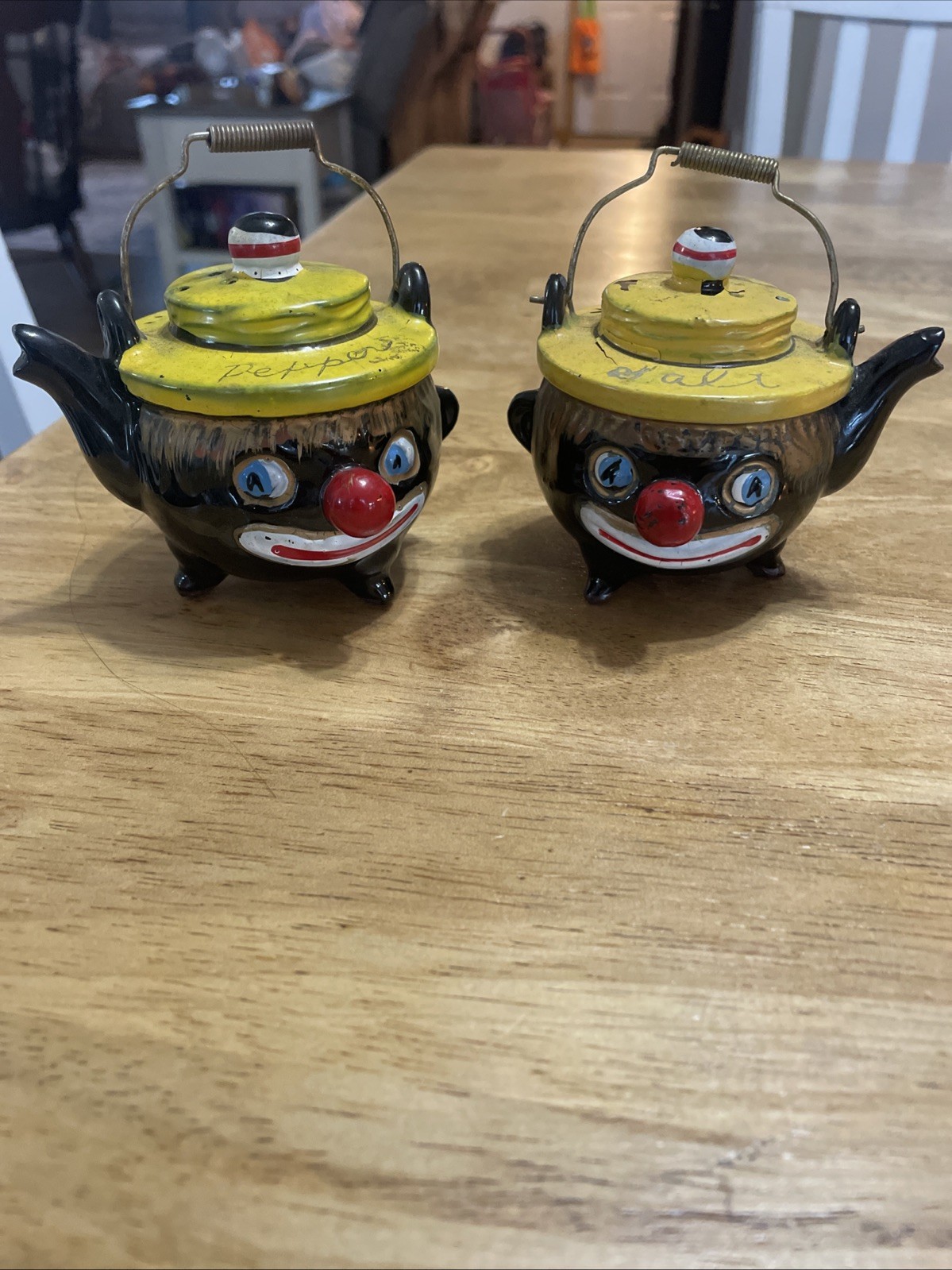 Vintage 1950’s Thames Redware clown salt and pepper shakers Japan