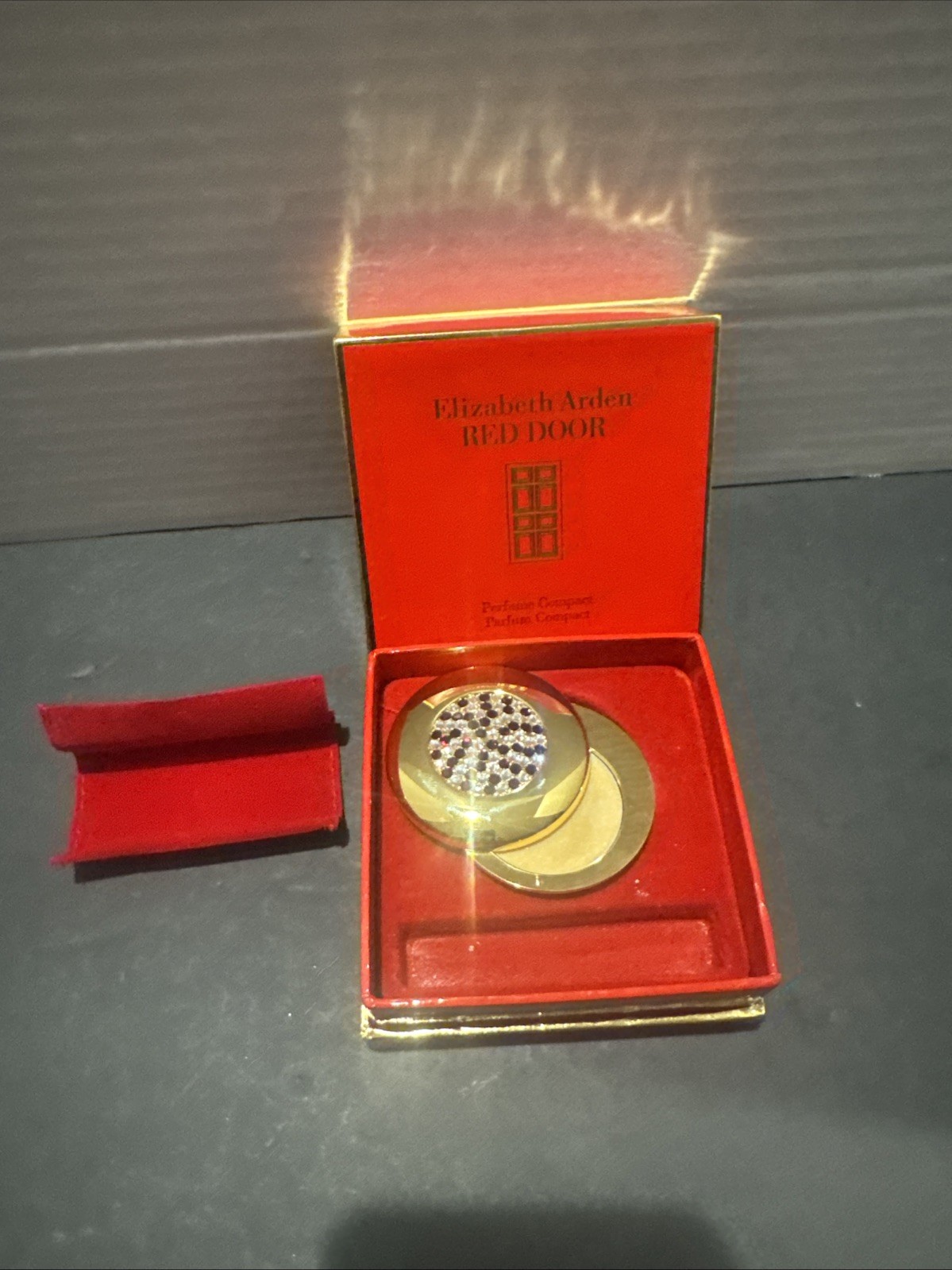 Vtg 2005 Elizabeth Arden Red Door Solid Perfume Compact Jeweled Rhinestone NIB