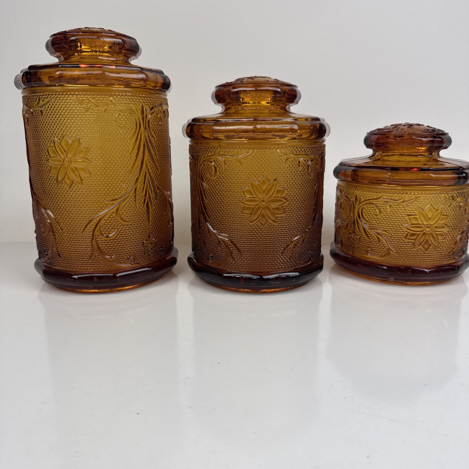 VINTAGE TIARA INDIANA GLASS SANDWICH AMBER CANISTER SET OF 3 & LIDS 5.5 7.5 9.5