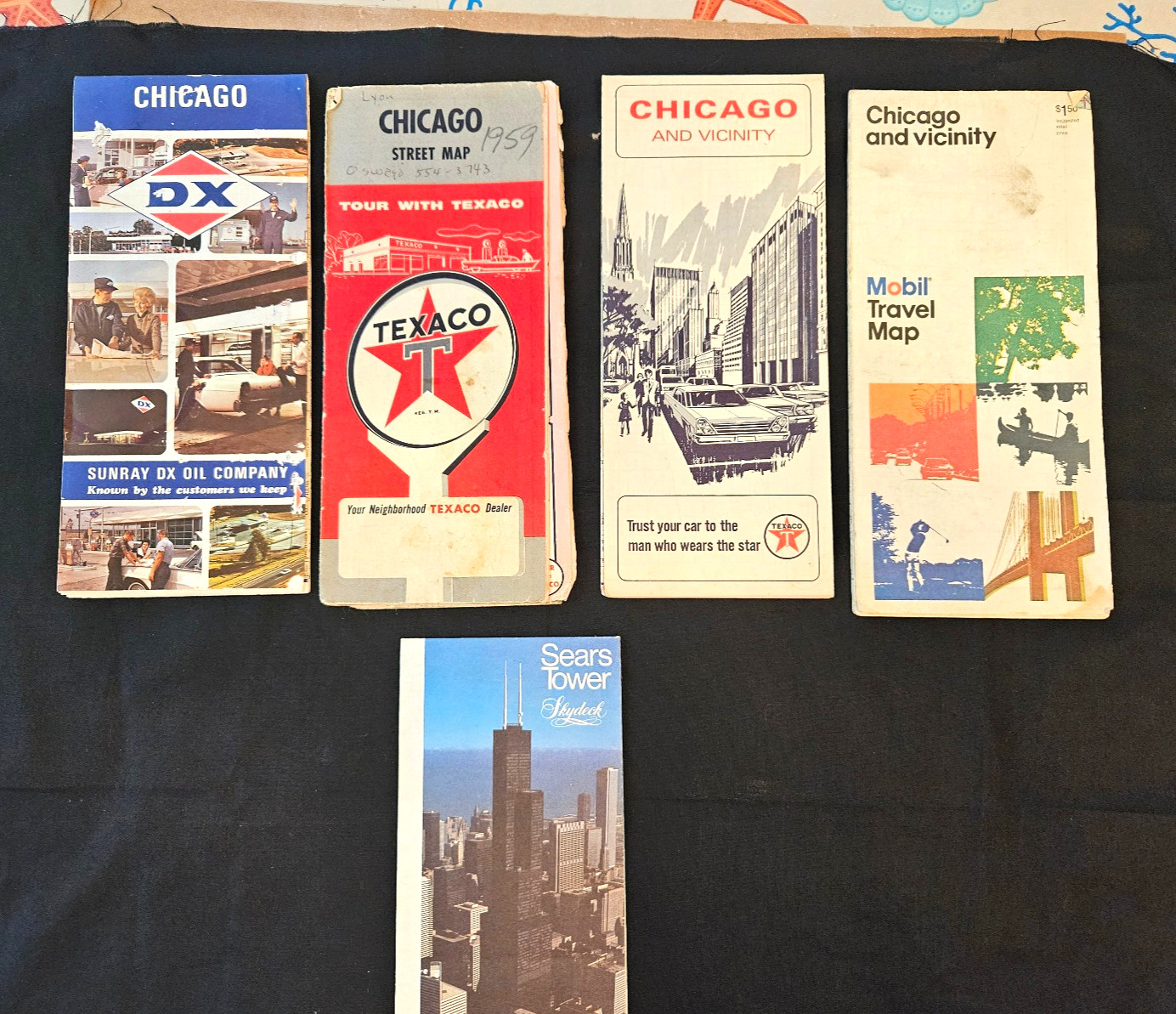 Lot of vintage Chicago, Ill city maps-mid 1960\'s-plus Sears Tower brochure