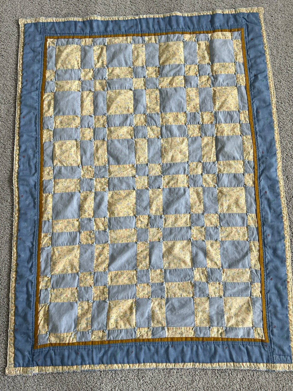 Vtg Handmade Patchwork Small Quilt 35x48