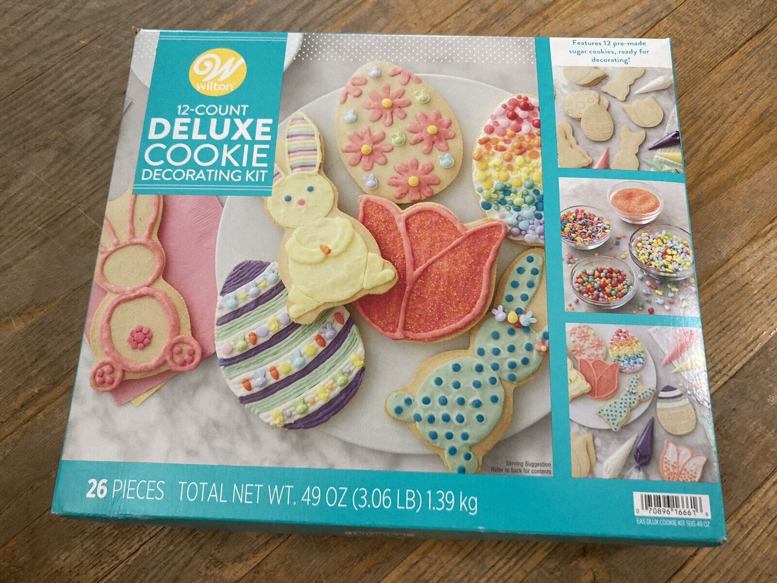 Wilton 12-count Deluxe Cookie Decorating Kit NWT