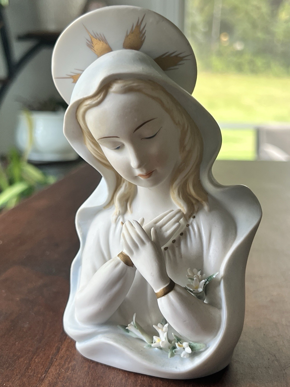 Vintage Lefton China Handpainted Madonna Figurine (Model KW1462)