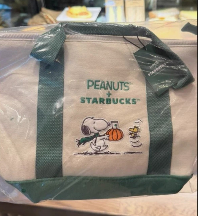 2026 Starbucks x Peanuts Snoopy Fall Limited Edition Tote Bag New