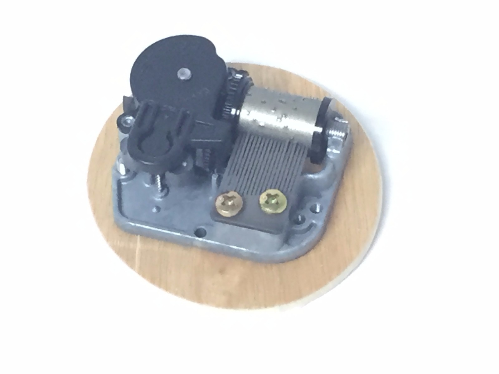 Sankyo Music Box Movement Plays \