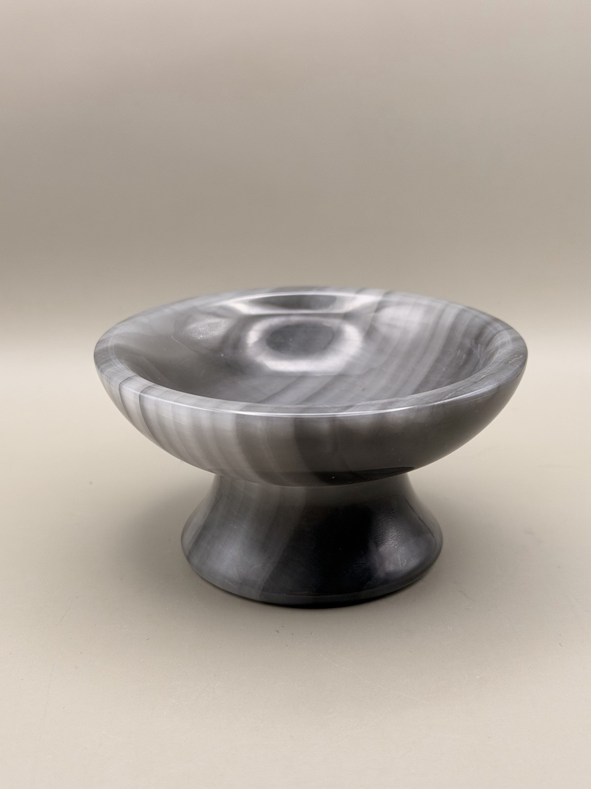 Gorgeous Banded Agate Pedestal Bowl Natural Crystal Gemstone 