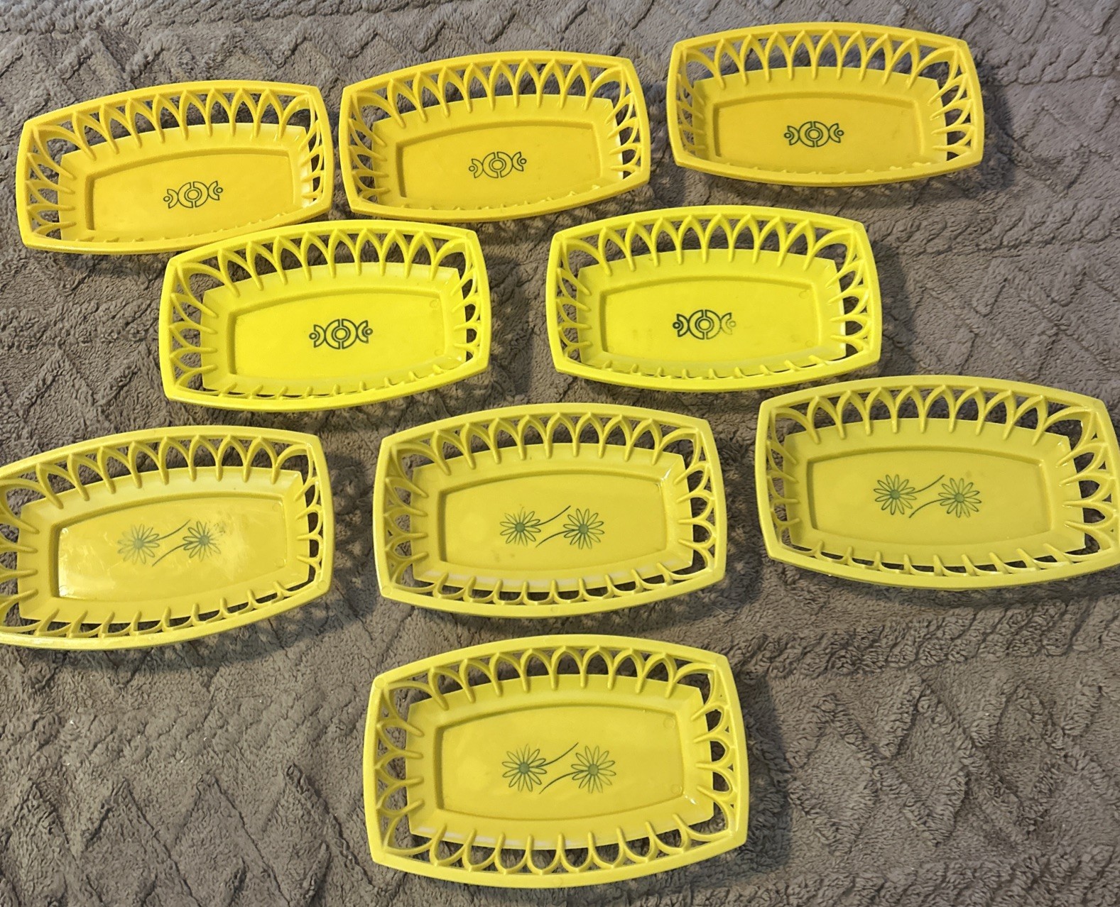 Vintage Retro Plastic Yellow Kitchen Snack Baskets/Trays Set Of 9 Read