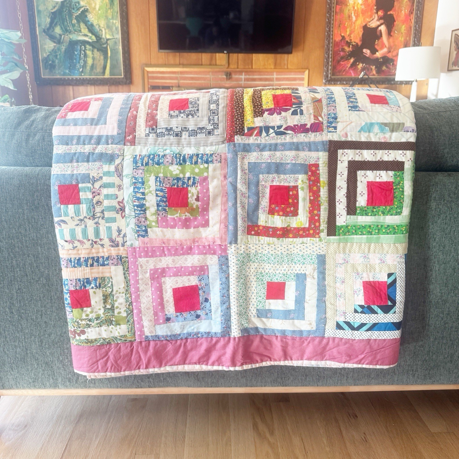 Vintage Log Cabin Pattern Cotton Quilt Twin 68”x82” Machine Patchwork