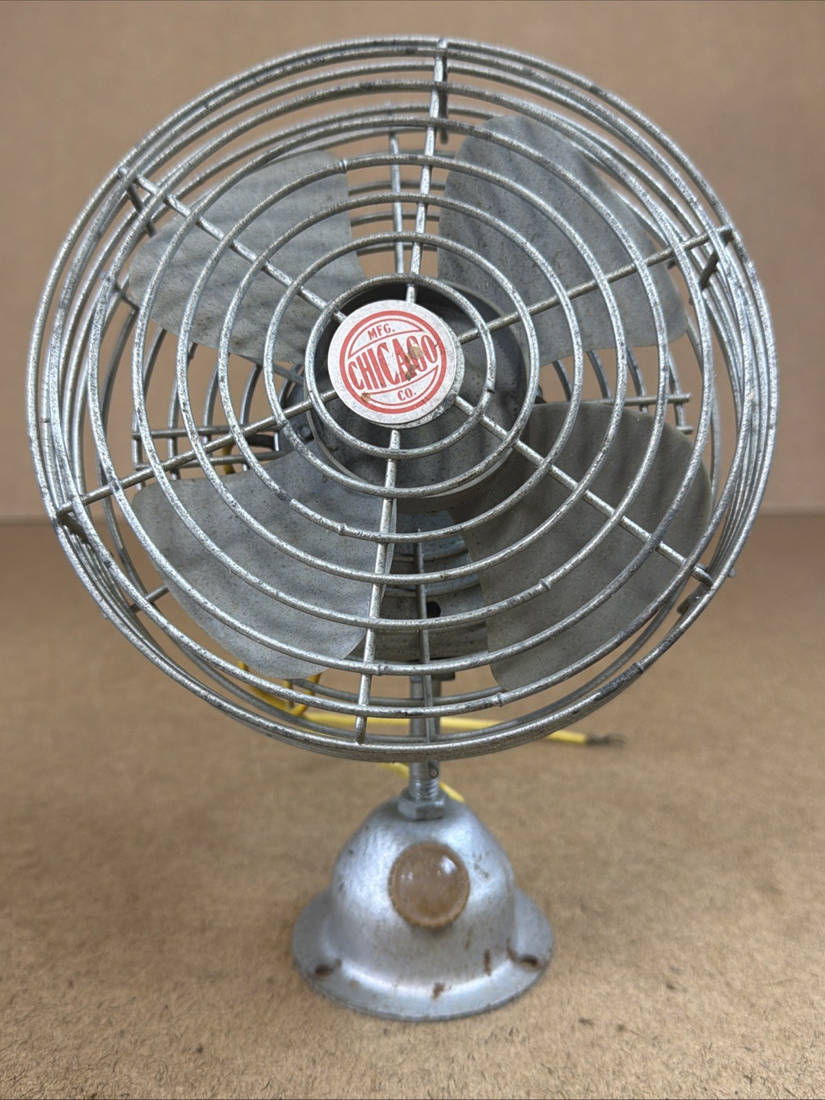 Vintage CHICAGO MFG. CO. Metal Mini Fan 7” w/ Speed Knob For Bus UNTESTED USA