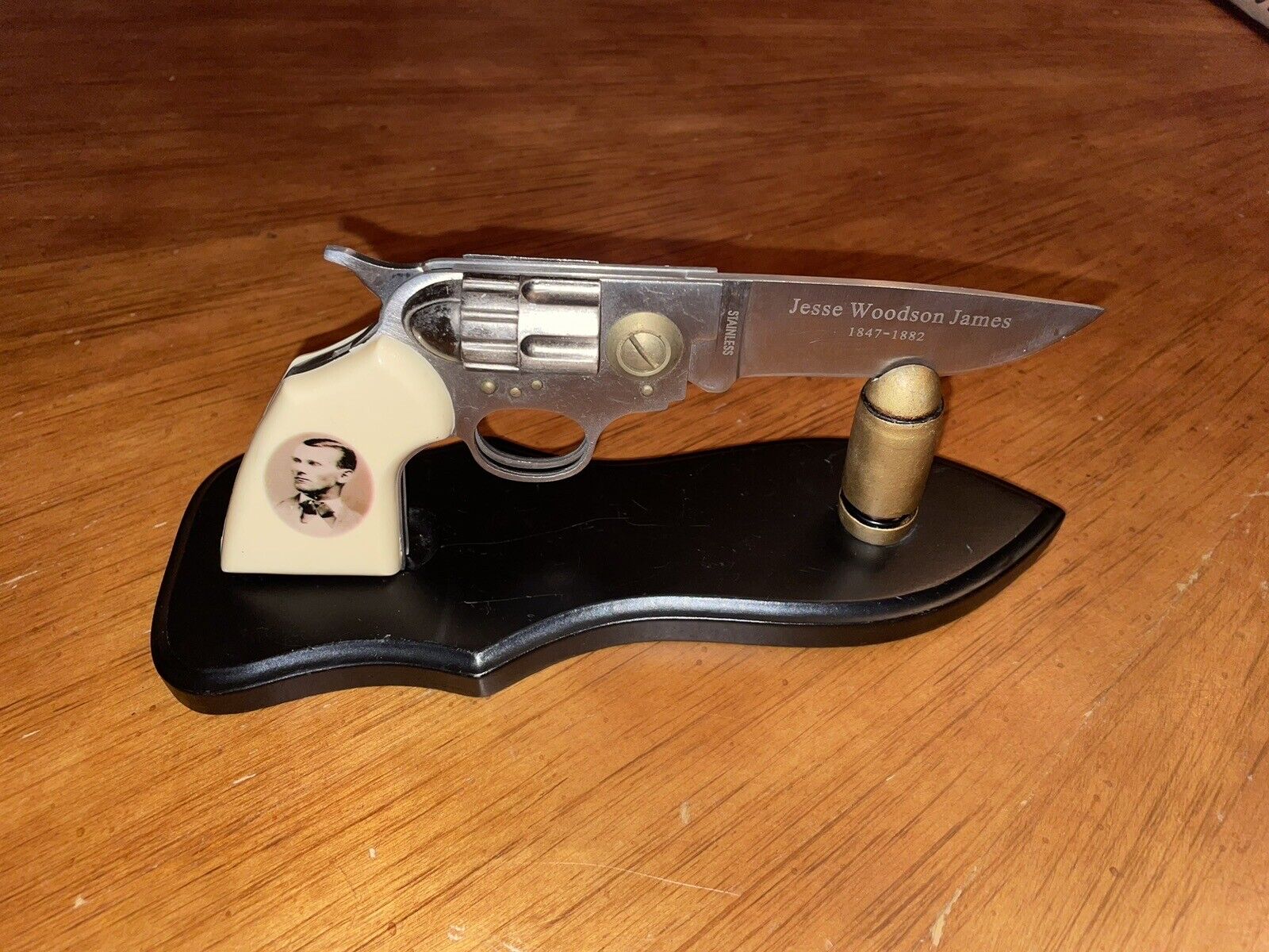 Jesse James Hand Gun Pistol Revolver Pocket Knife Collectible, Custom Stand
