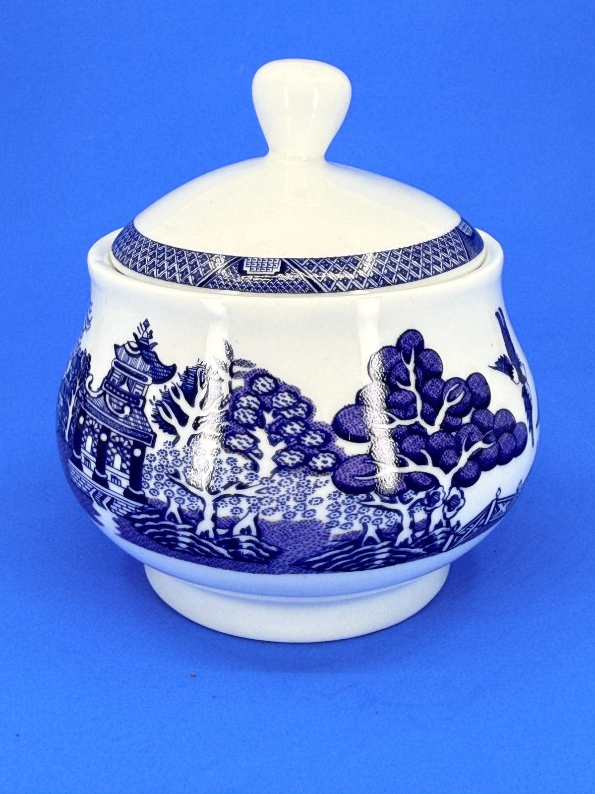 Royal Cuthbertson Blue Willow Sugar Bowl w Lid Vintage 1950s Chinoiserie Blue W