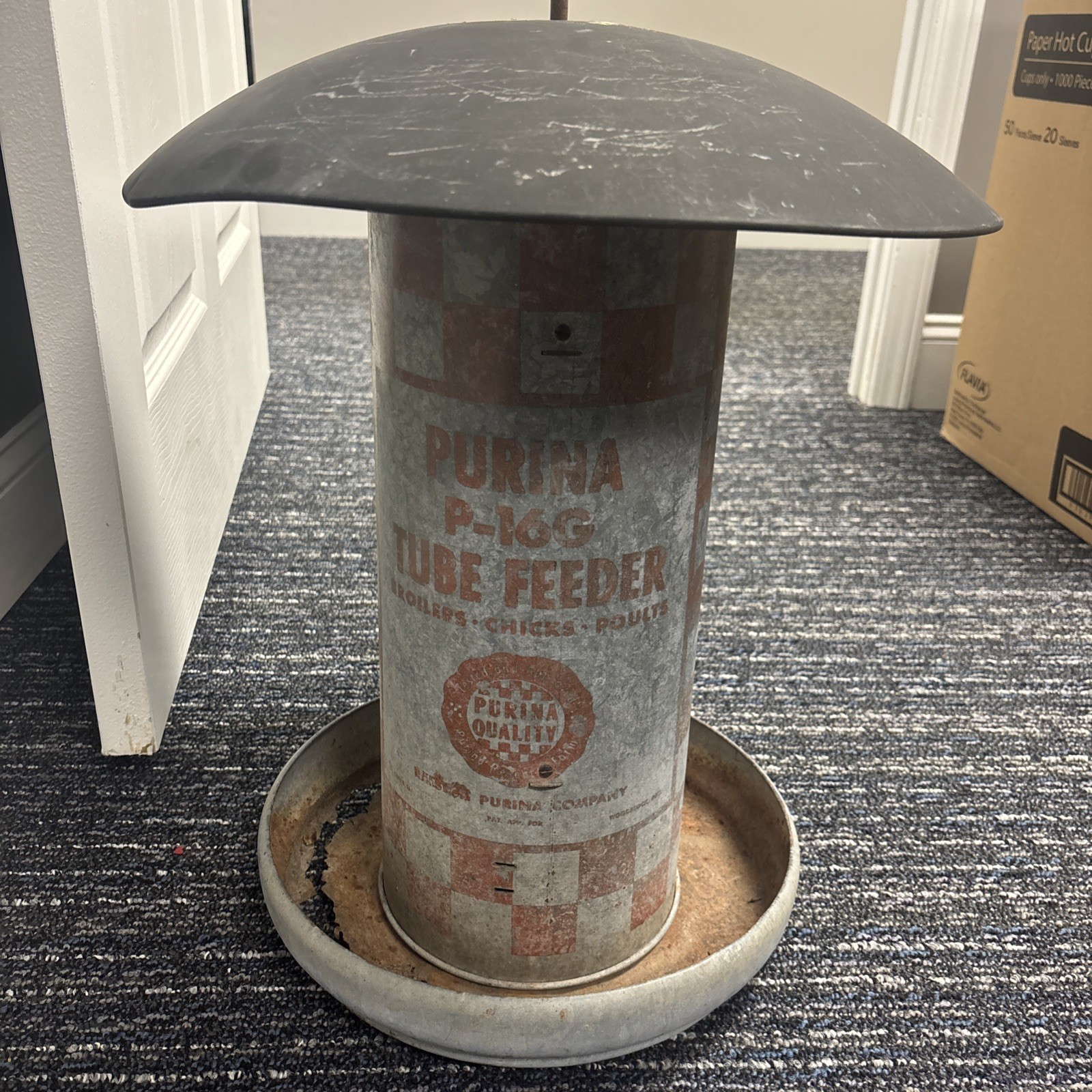 VTG PURINA P-16G CHICKEN POULTRY TUBE FEEDER HANGING St Louis VTG PURINA P-16G CHICKEN POULTRY TUBE FEEDER HANGING St Louis