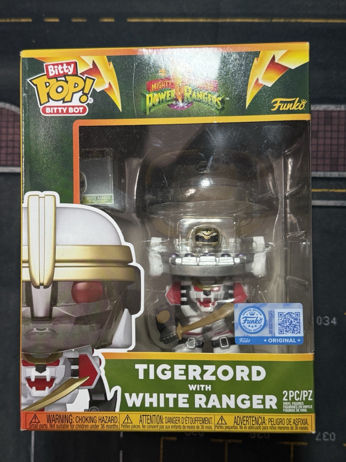 Funko Bitty Pop Bitty Bot Tigerzord w/ White Ranger RARE
