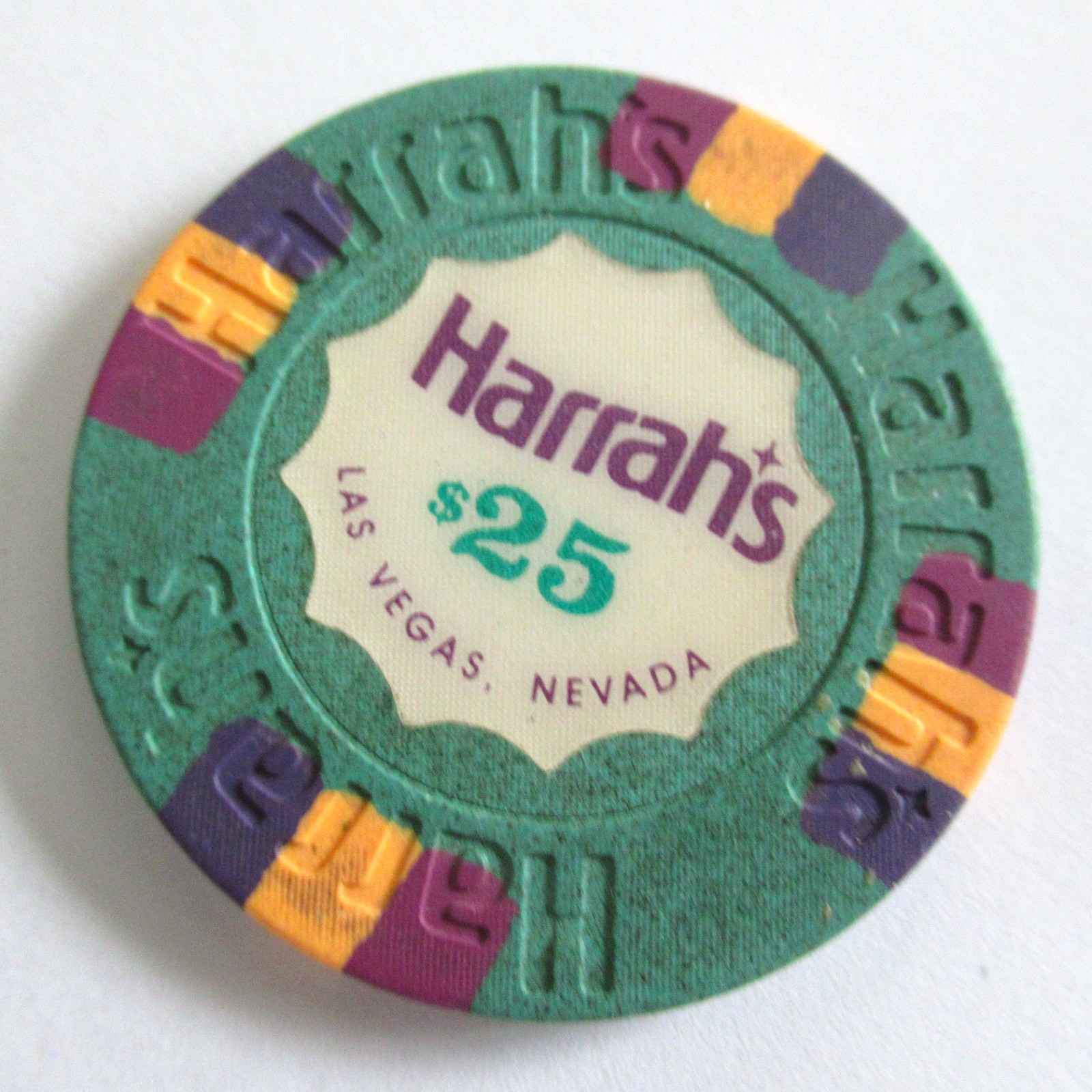 Vintage Harrah’s Casino $25 Gaming Chip Las Vegas Nevada Paulson Molded Clay GPI