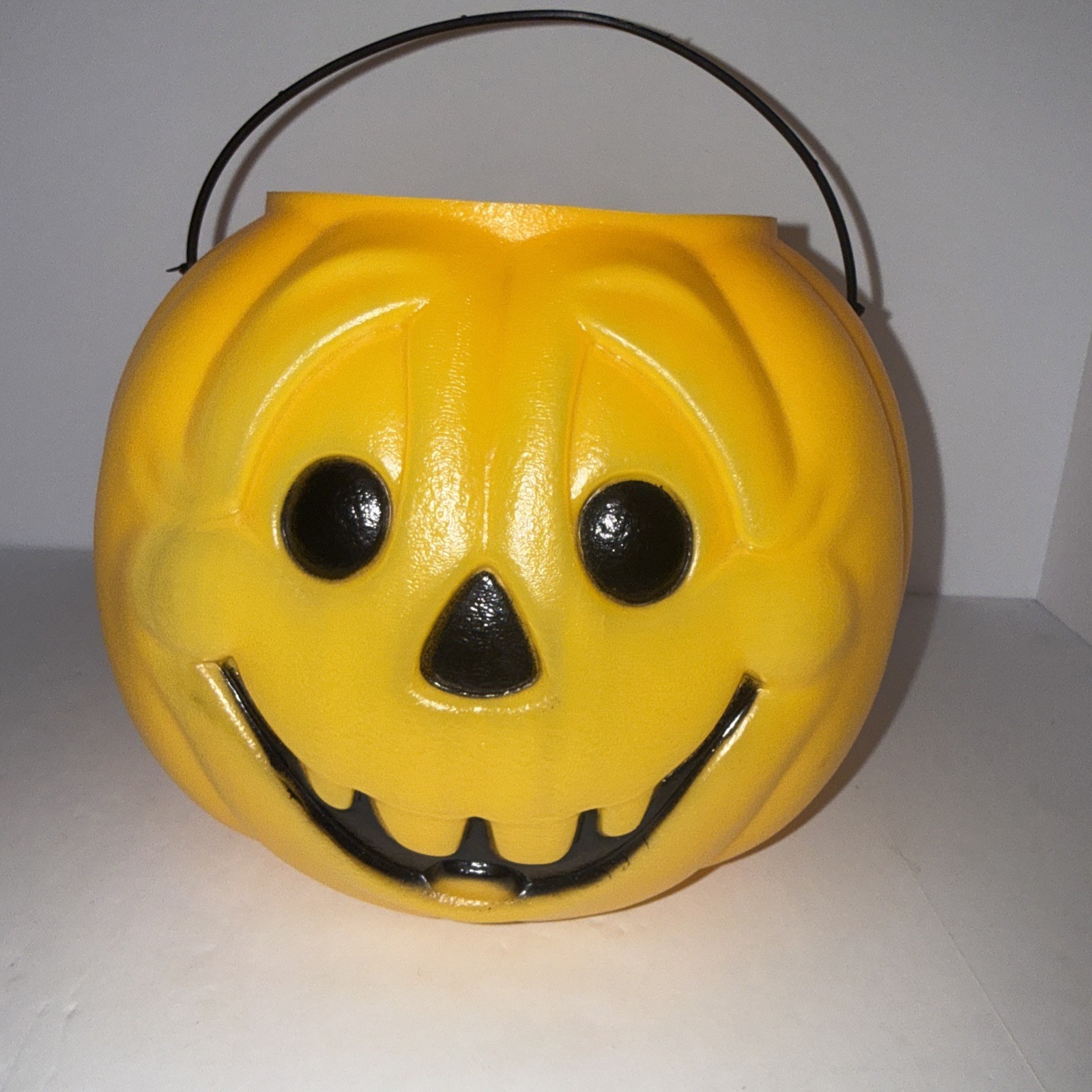Vintage General Foam Plastics Blow Mold Pumpkin Bucket Halloween Jack o Lantern 