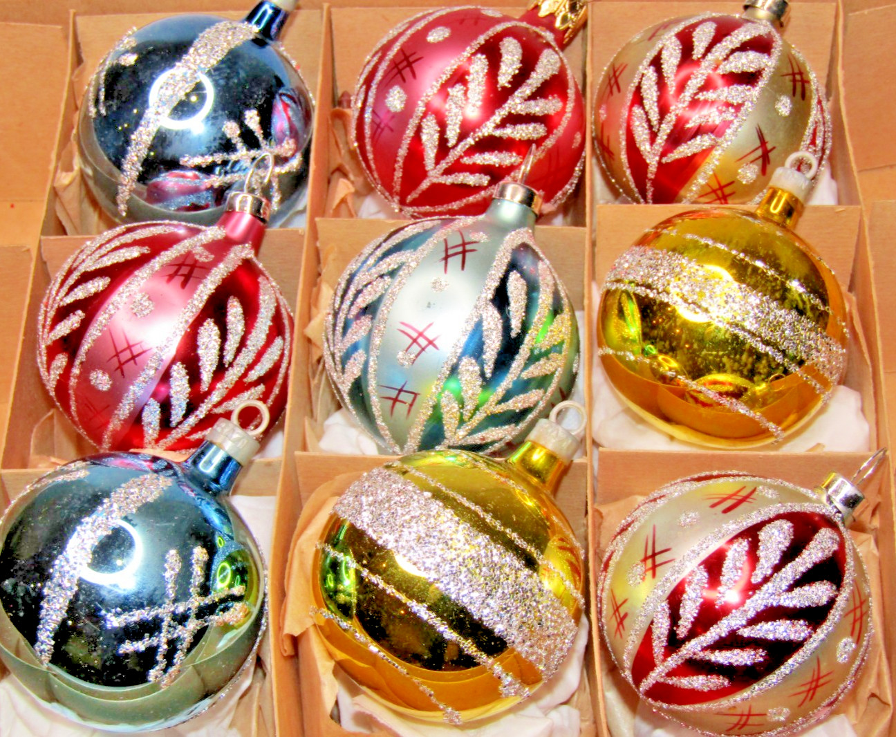 Lot VTG Glass Glitter Stencil FLOWER Pictured BALL Christmas Ornaments Brazil