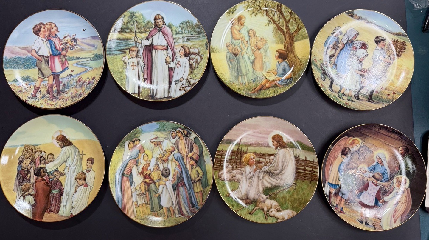 Set Of 8 Vintage Beloved Hymns Of Childhood Collector Plates From W.S George