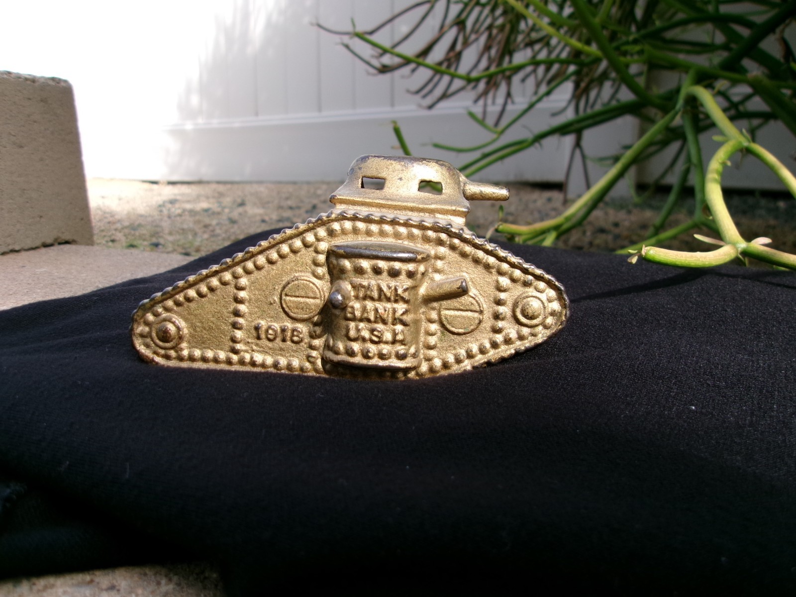 Original WWI 1918 Tank Bank USA