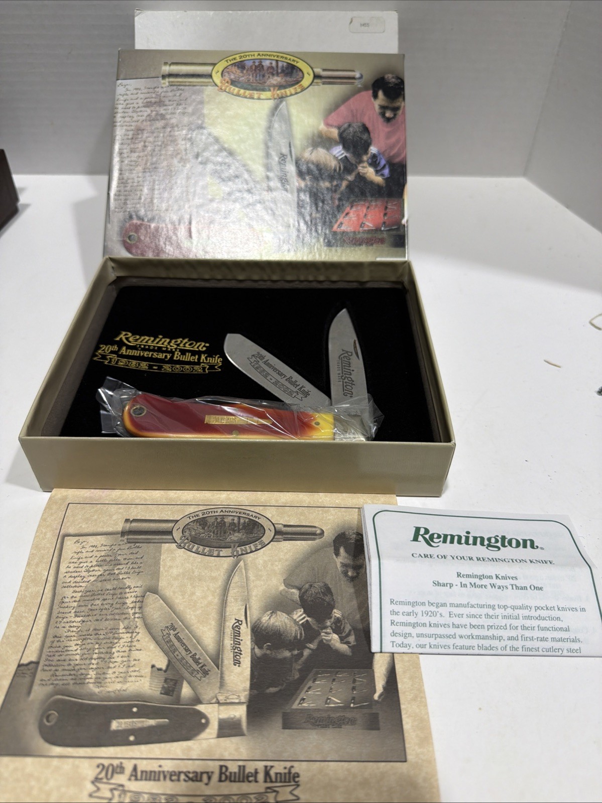 REMINGTON 20TH ANNIVERSARY BULLET POCKET KNIFE 1982-2002 R1123-G