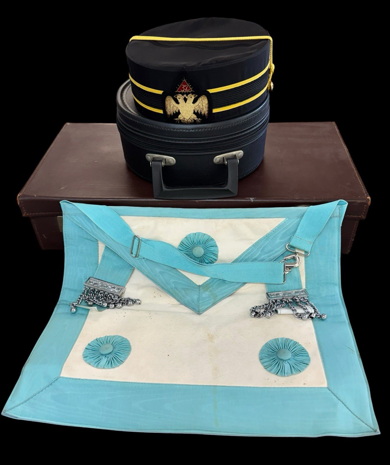 Vintage Masonic Regalia Lot 32° Scottish Rite Hat Apron Toye Kenning D. Turin