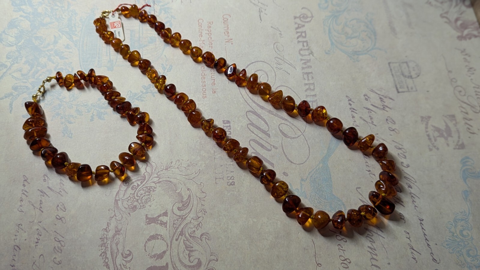 OLD Vintage USSR COGNAC natural Baltic amber beads 25 grams