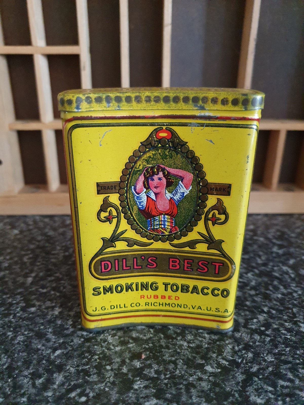 Vintage Tobacco Tin Dill's Best Curved Pocket Tin Richmond USA Rare