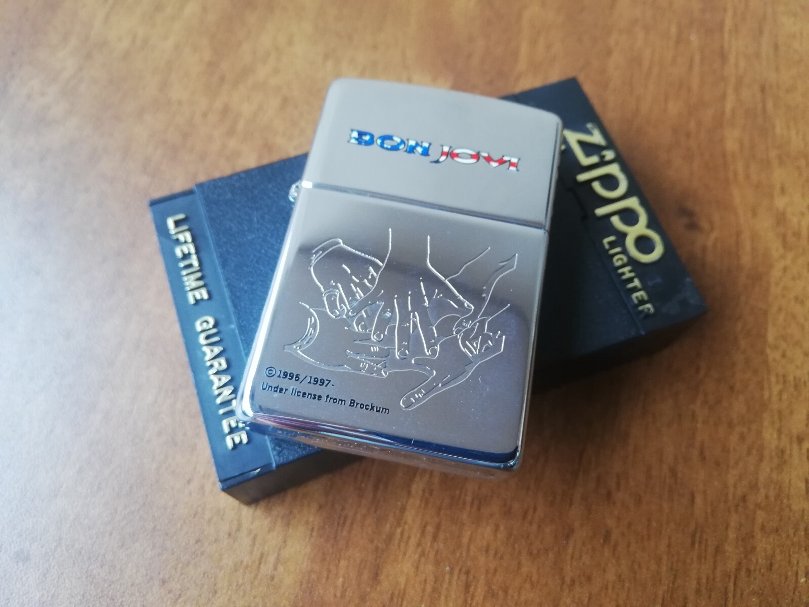VTG VERY RARE 1996 LIMITED EDITION ZIPPO LIGHTER GROUP BON JOVI HANDS TOGETHER