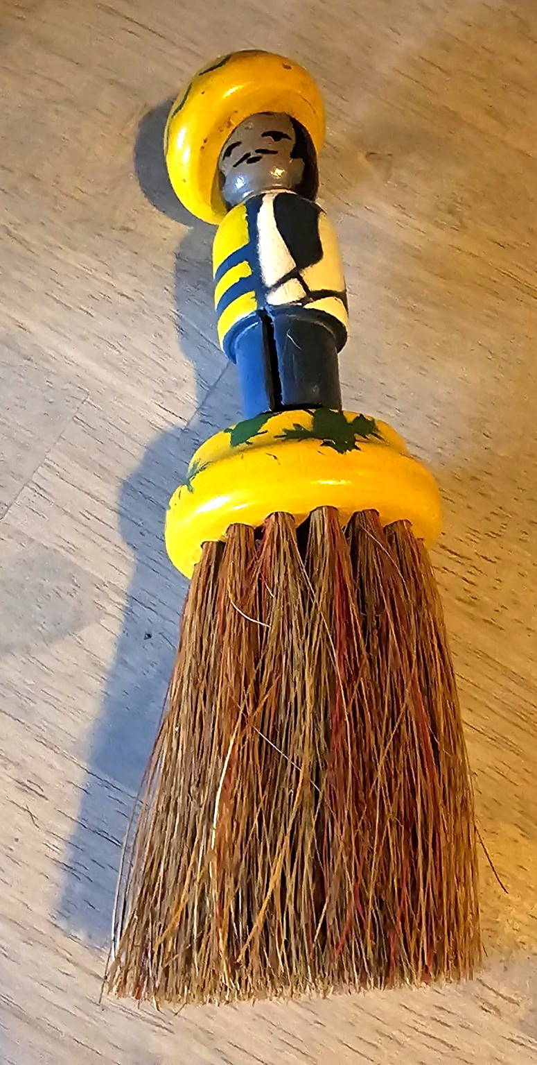 Vintage Handpainted Wooden Mexican Folk Clothes/Whisk Brush