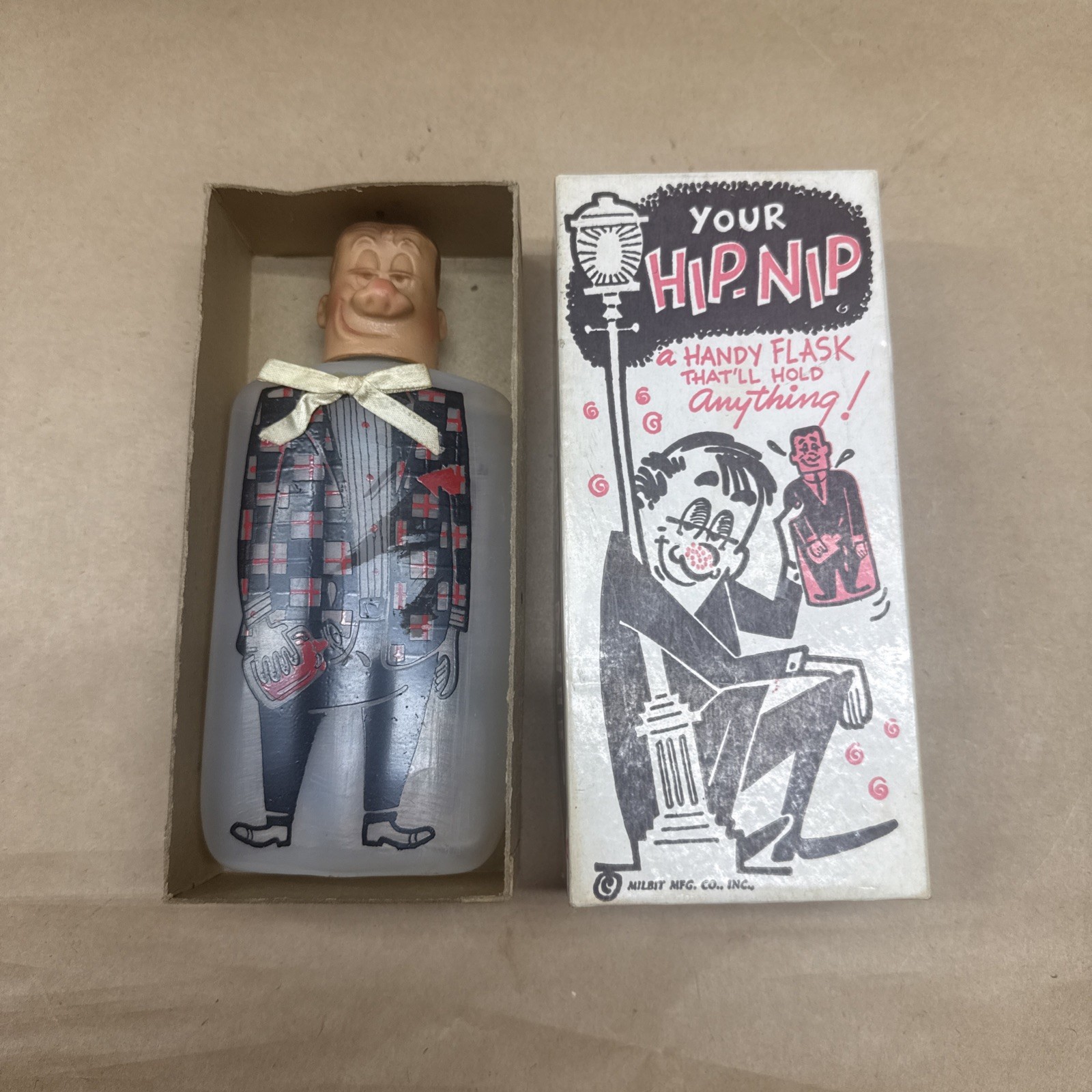 VINTAGE 50S “HIP-NIP FLASK BOTTLE - NEW IN BOX - EXCELLENT CONDITION - N.O.S.