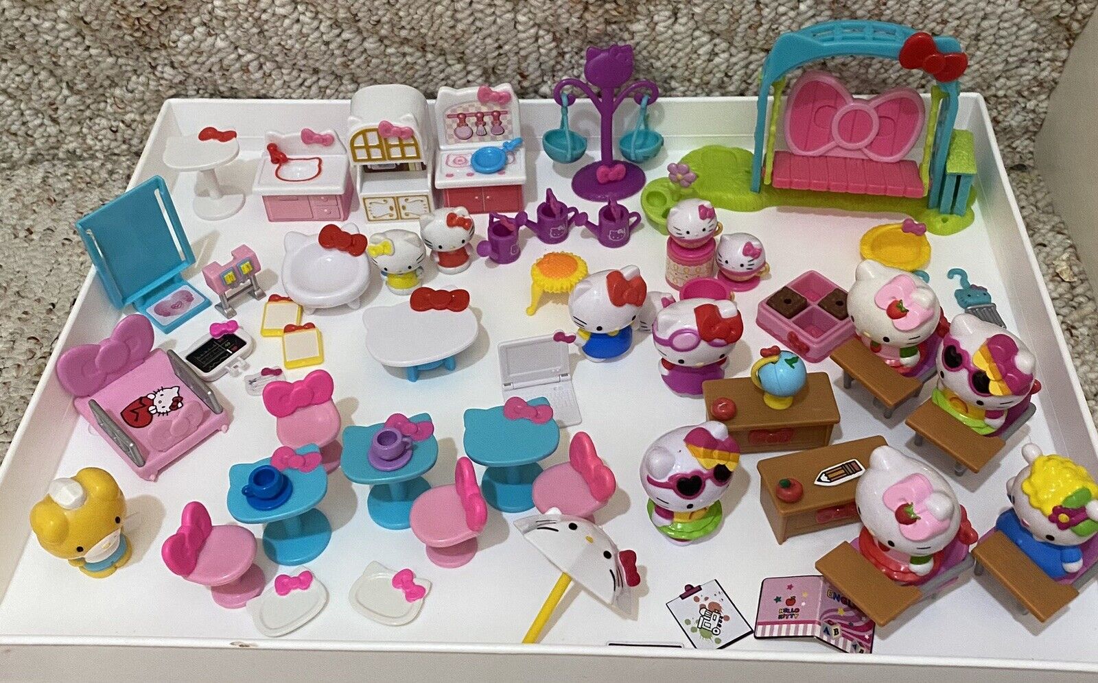 Large Lot Of Hello Kitty Figures Furniture School Home Cafe Hospital Accessories