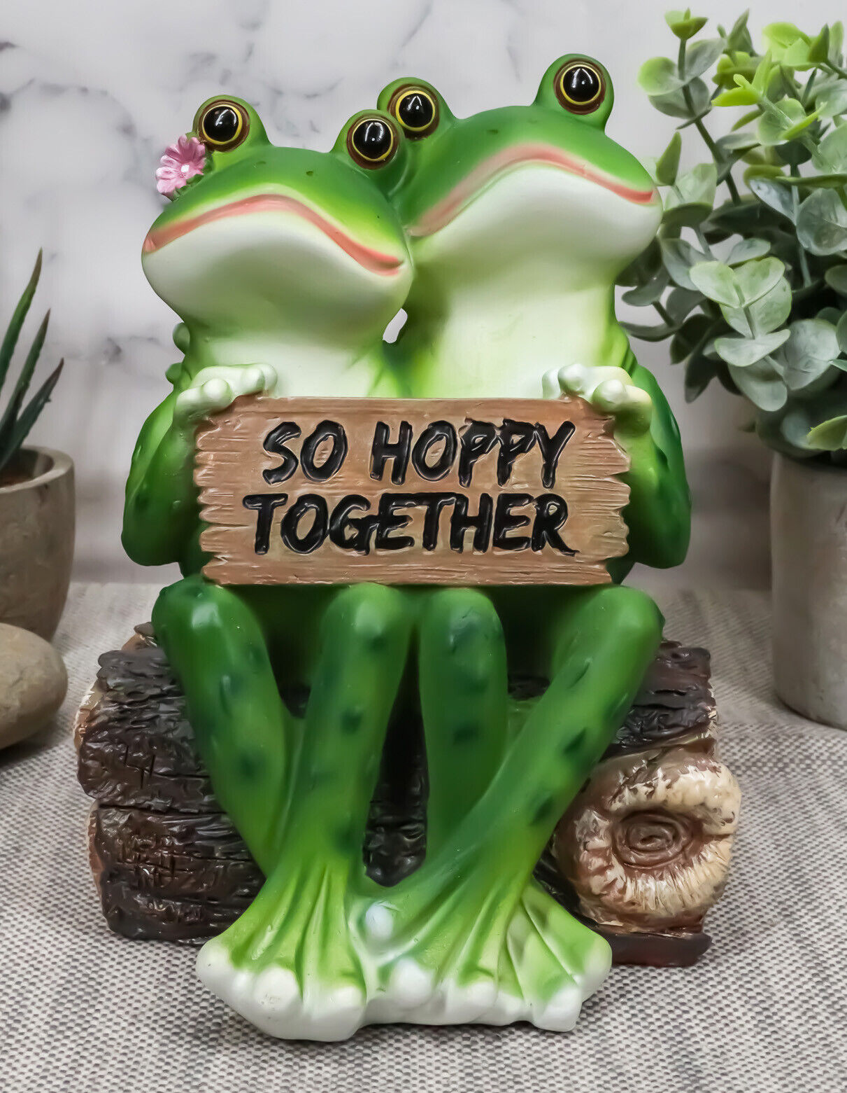 Ebros Romantic Frog Couple Sitting On Wooden Log Statue 