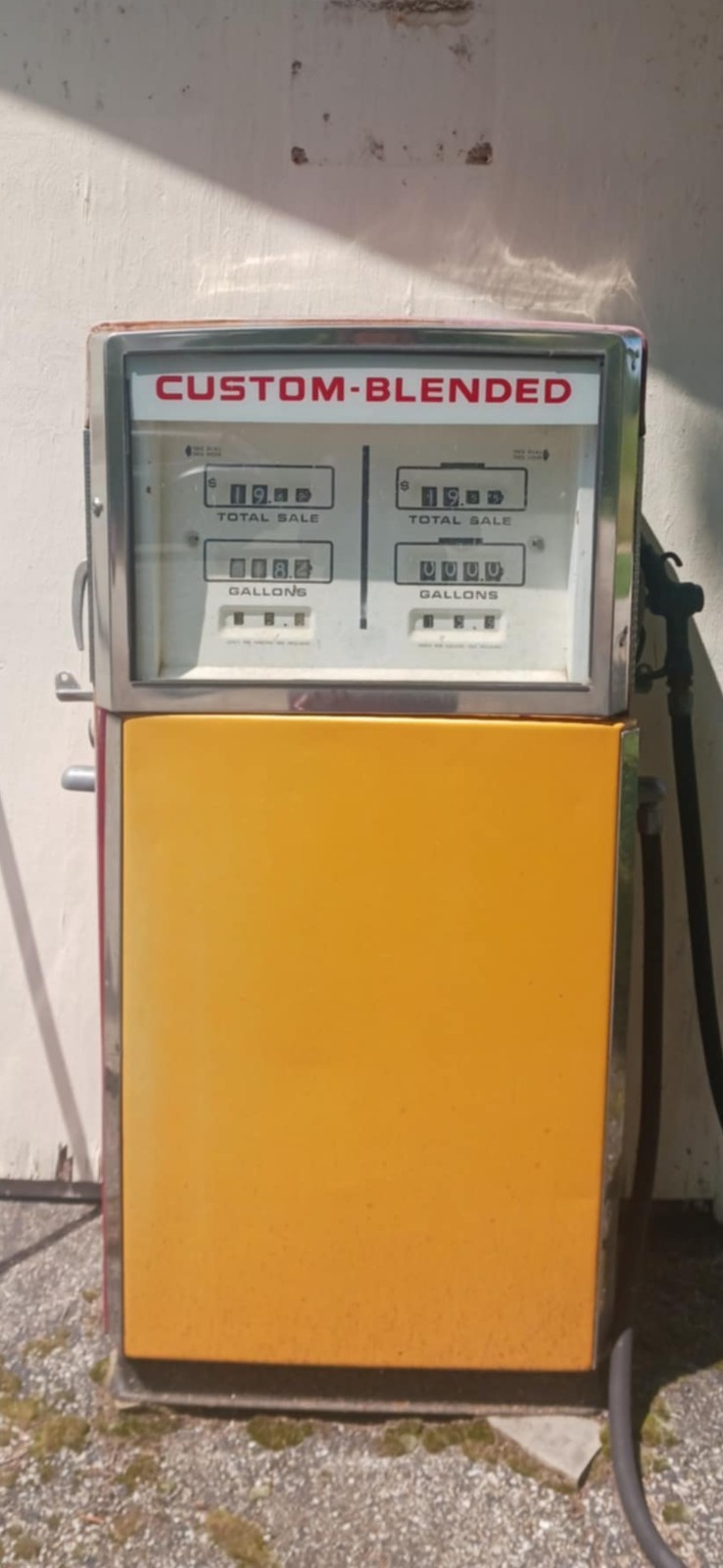 Vintage 1960s Wayne Model F-5 Blend-O-Matic Gas Pump - \