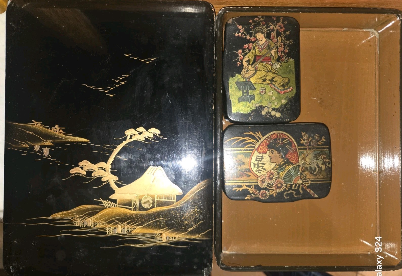 3 Vintage Japan Lacquer Boxes 1 Trinket Two SNUFF(?) SEE PHOTOS 