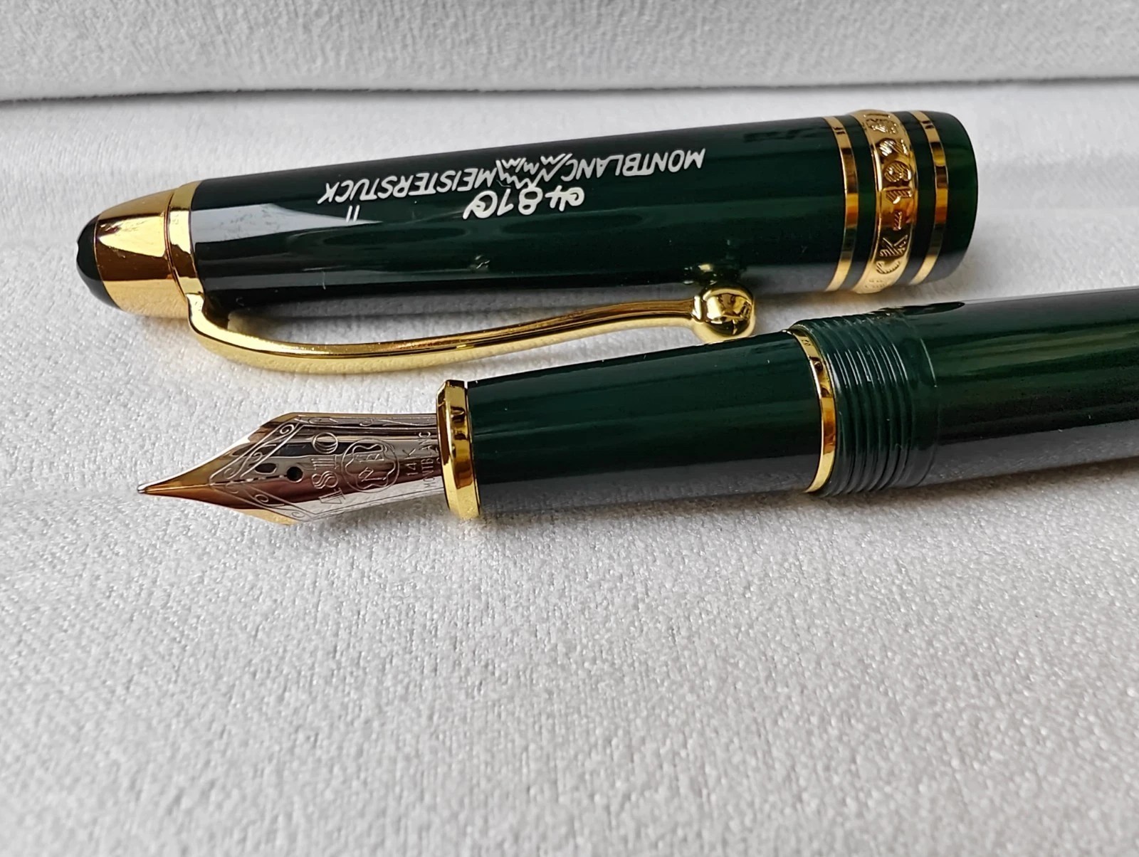 Mont.blanc Dark Jade Green Meisterstück Luxury Fountain Pen Gold Trim w/ Box
