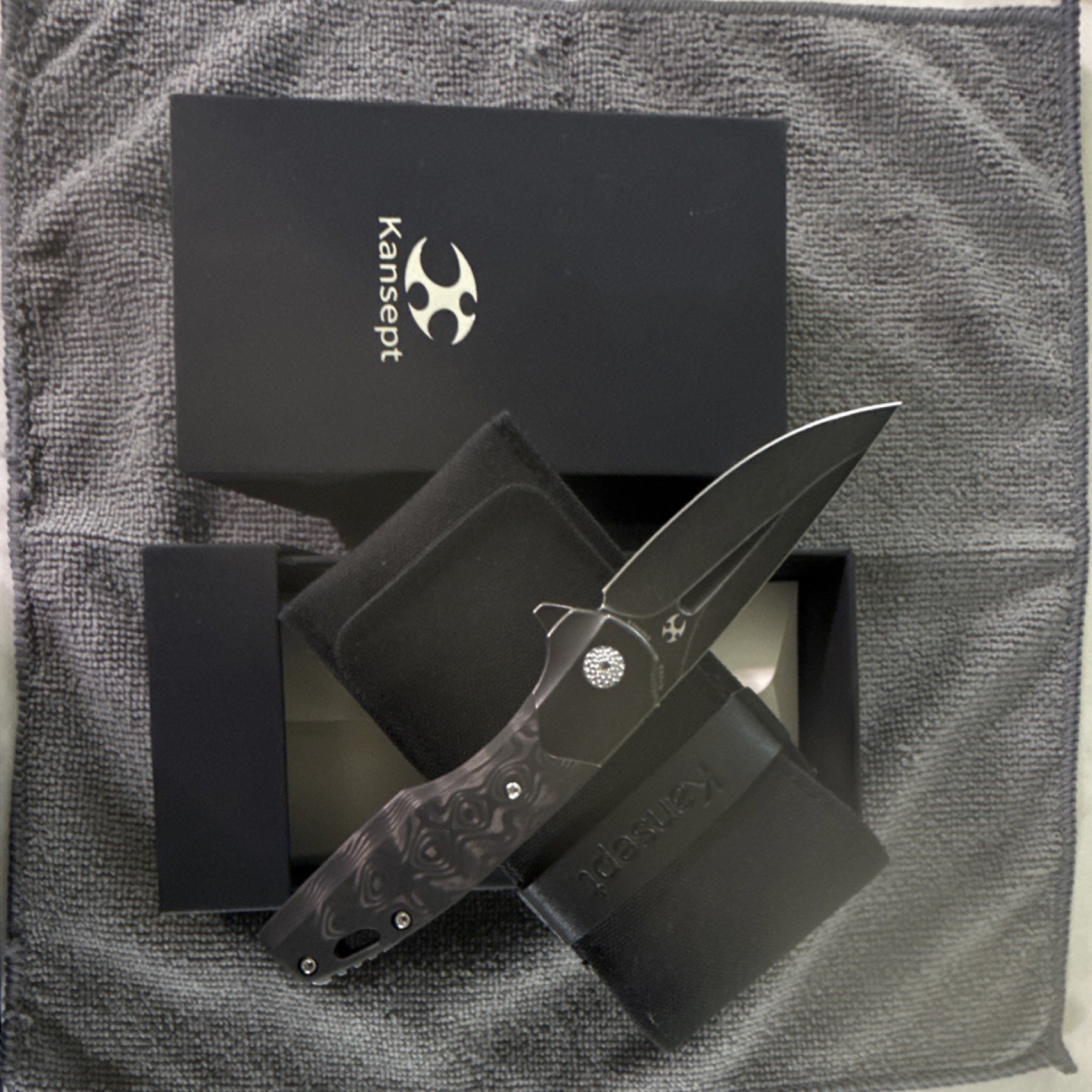 -KANSEPT KNIVES Close Cassowary Framelock Rose