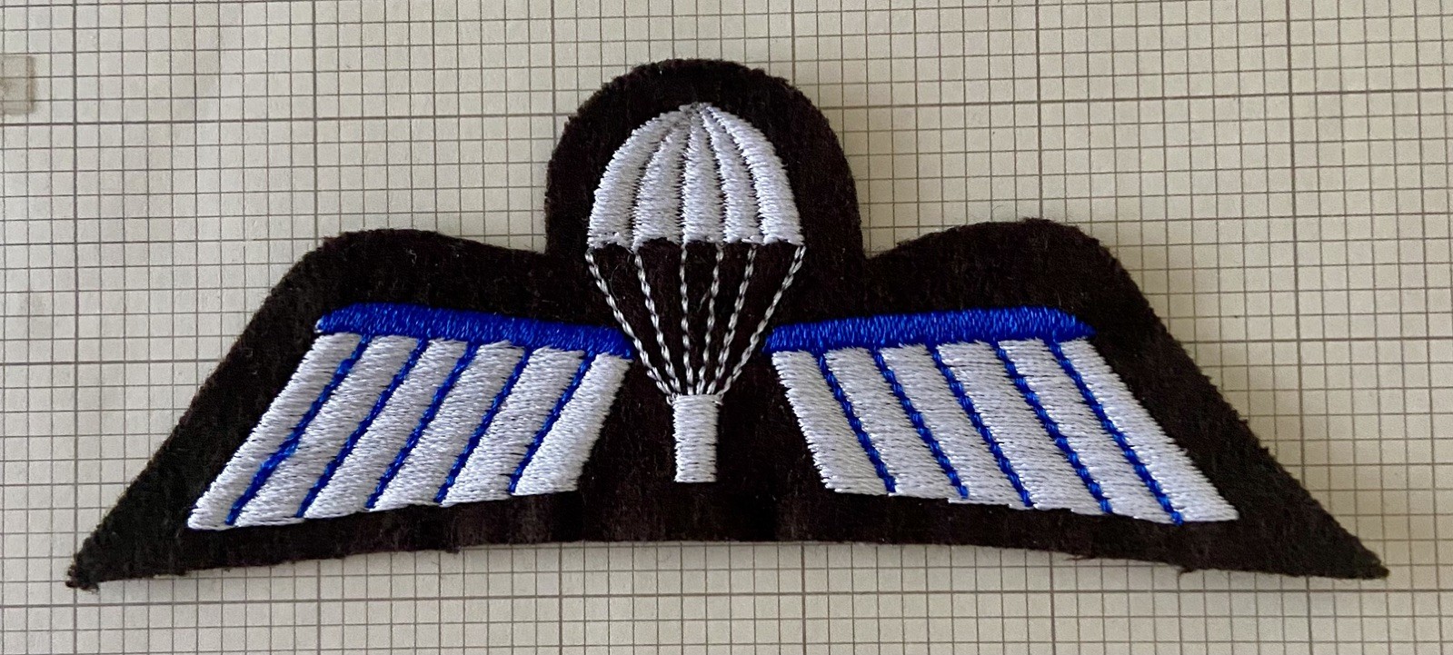 Dutch Netherlands Holland Military Parachute Wings Badge.