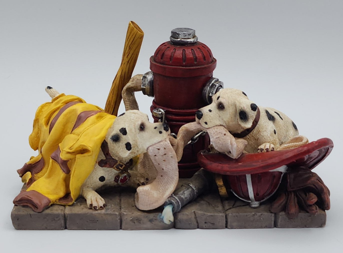 1998 Vanmark Red Hats of Courage Hero\'s Helpers Fire Hydrant Dalmatians