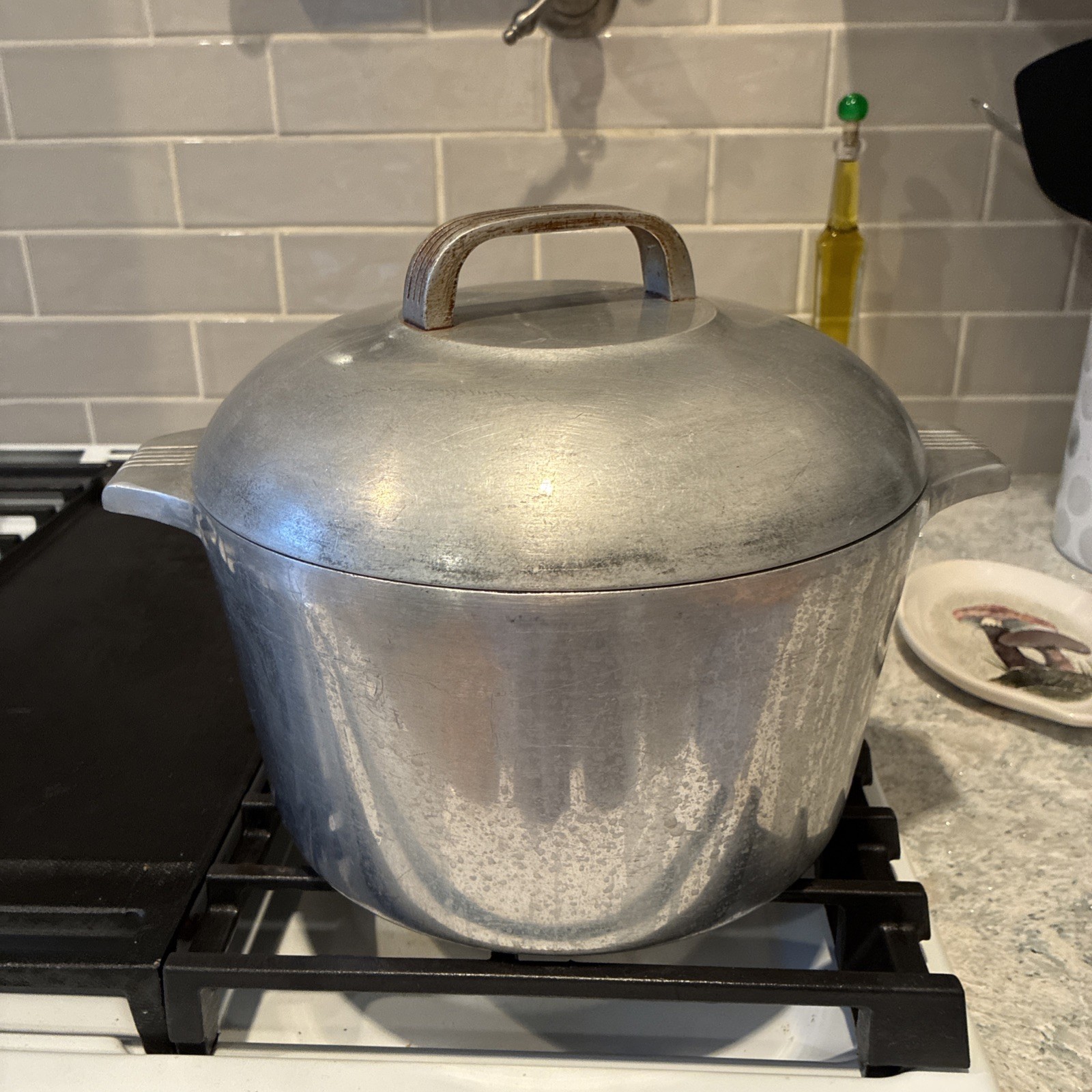 VTG Wagner Ware Sidney Magnalite #4249; 6Qt. Quart Dutch Oven Stockpot with Lid